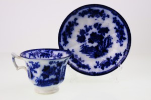 플로우 블루 컵 &amp; 소서1840 Flow blue cup and saucer - F &amp; R Pratt Indian pattern