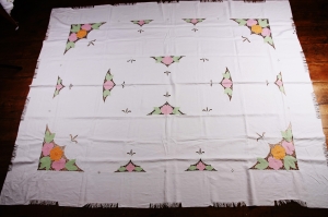 핸드 컷 워크, Needlelace, 아플리케/ 자수 화려한 식탁보 Gorgeous Tablecloth with Cutwork, Needlelace, Appliques and Embroidery