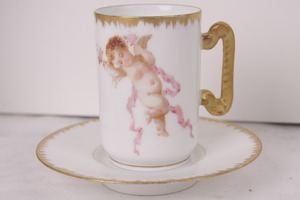 Delinieres 리모지 천사 초콜렛 컵&amp;소서 Delinieres Limoges Cherub Chocolate Cup &amp; Saucer circa 1890