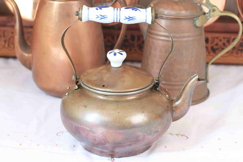 빈티지구리 티팟/델프트 스타일 도자기 핸들/뚜껑 손잡이 Vintage Copper Teapot with Delft Style Porcelain Handle and Lid Knob