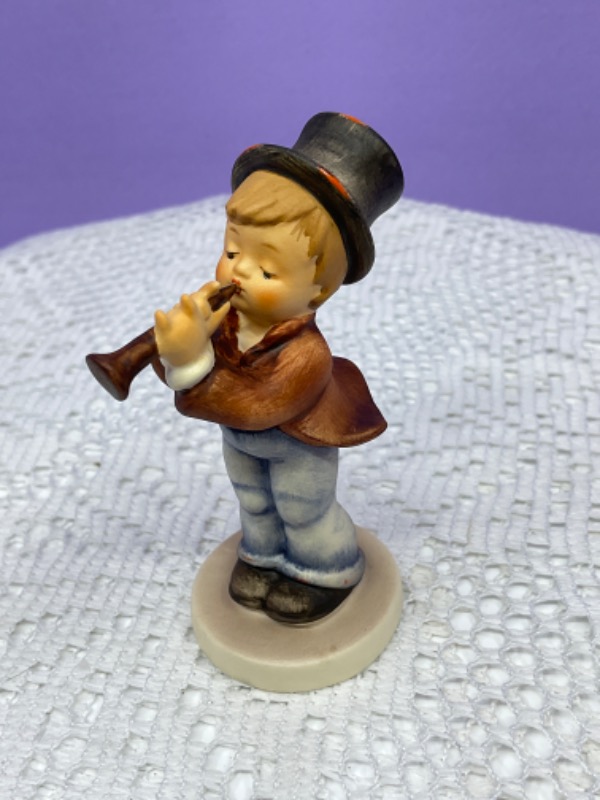 헴멜 &quot;Serenade&quot; 피겨린 Hummel Serenade Figurine 1984