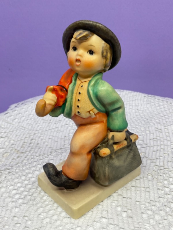 헴멜 &quot;메리 방랑자&quot; 피겨린 Hummel Merry Wanderer Figurine circa 1960