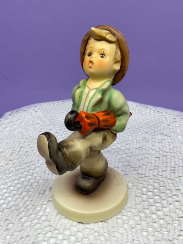 헴멜 &quot;행복한 여행자&quot; 피겨린 Hummel Happy Traveler Figurine circa 2000