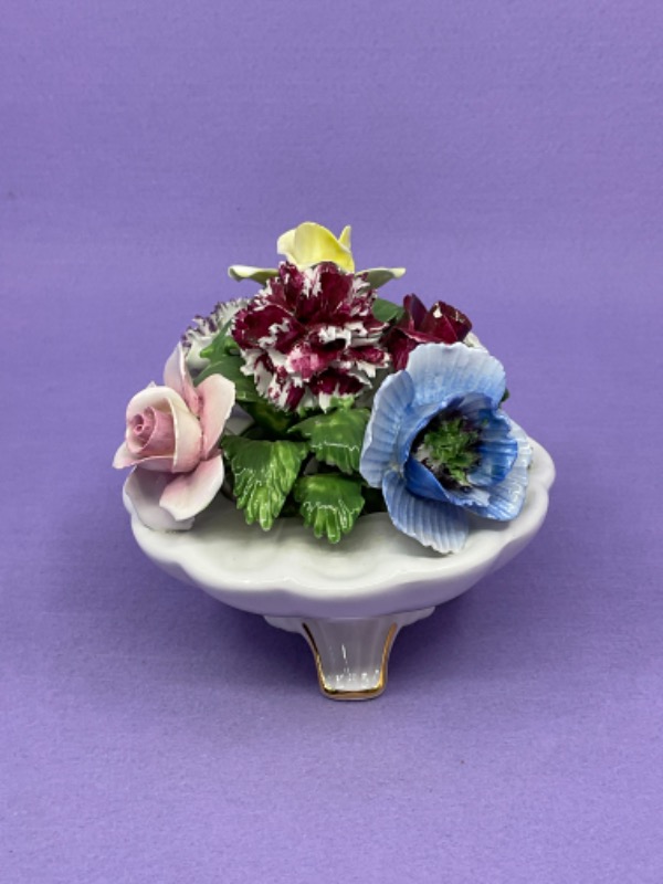 Radnor 핸드 메이드 핸드페인트 프로럴 부퀘 Radnor Hand Made Hand Painted Floral Bouquet circa 1960